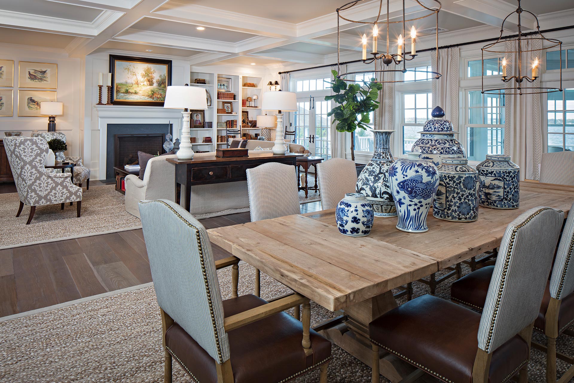 custom dining room interior design