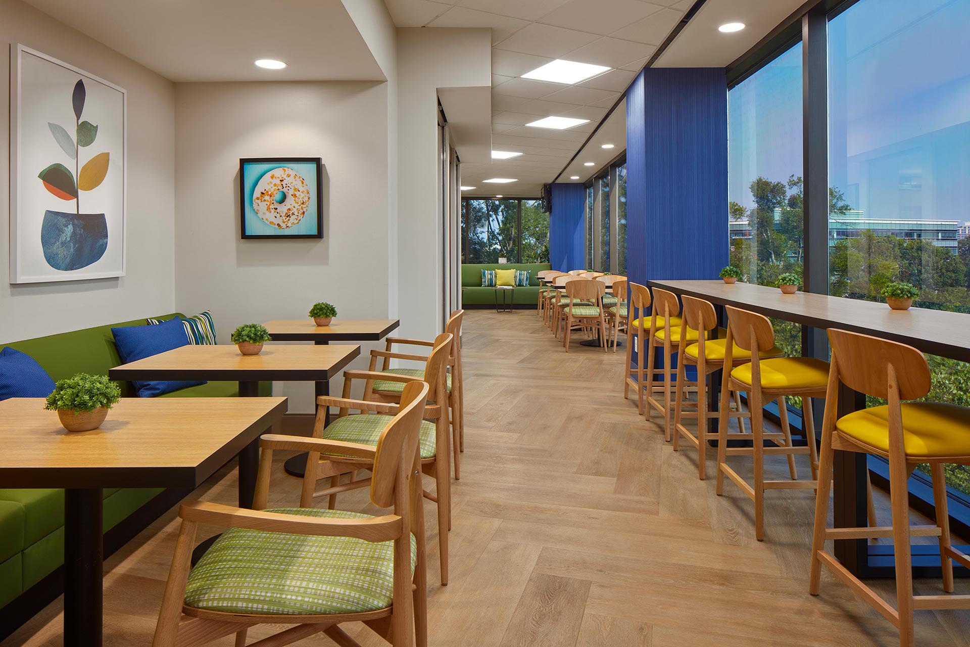 custom commercial cafe interior design