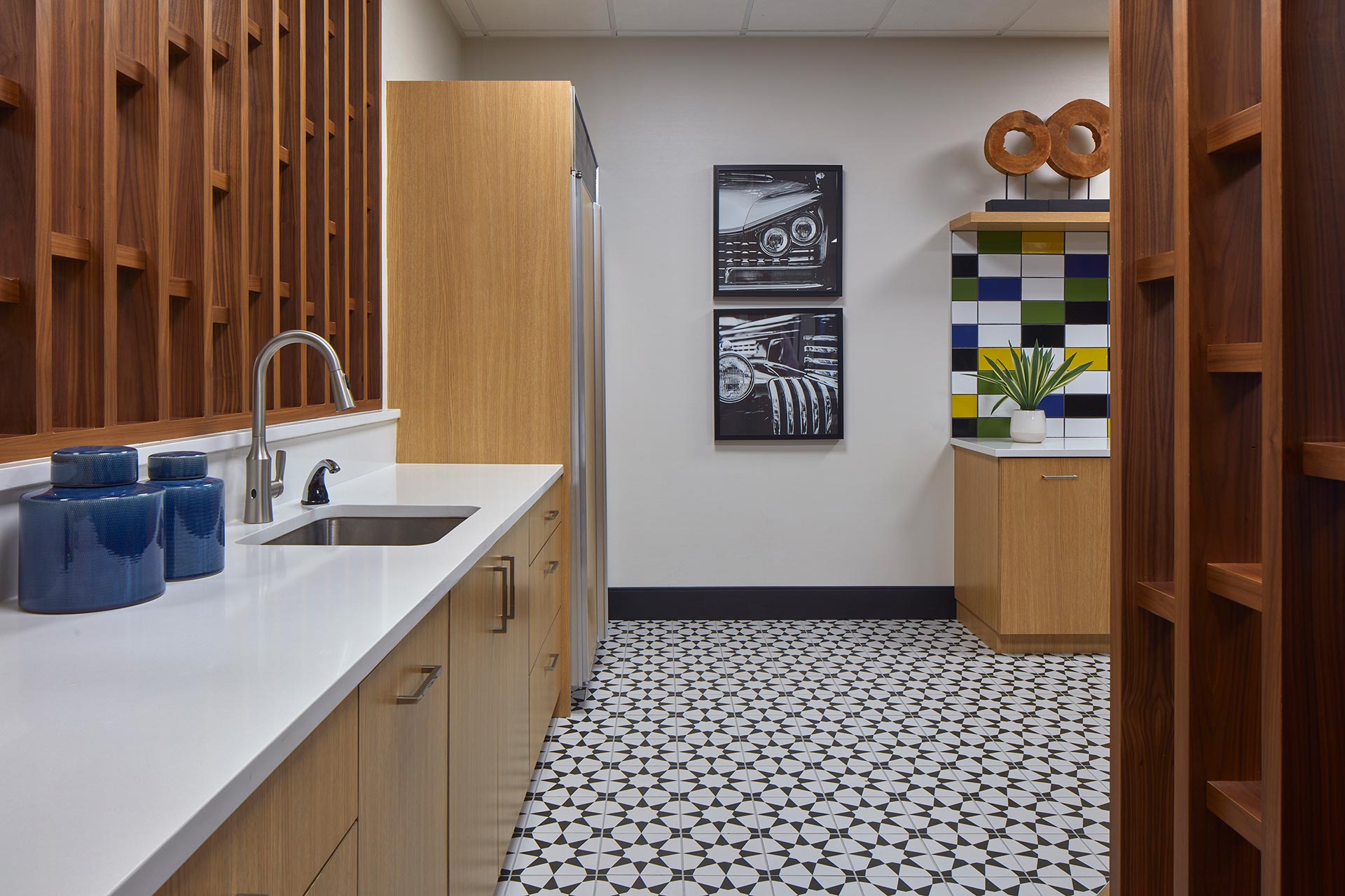 custom commercial cafe interior design