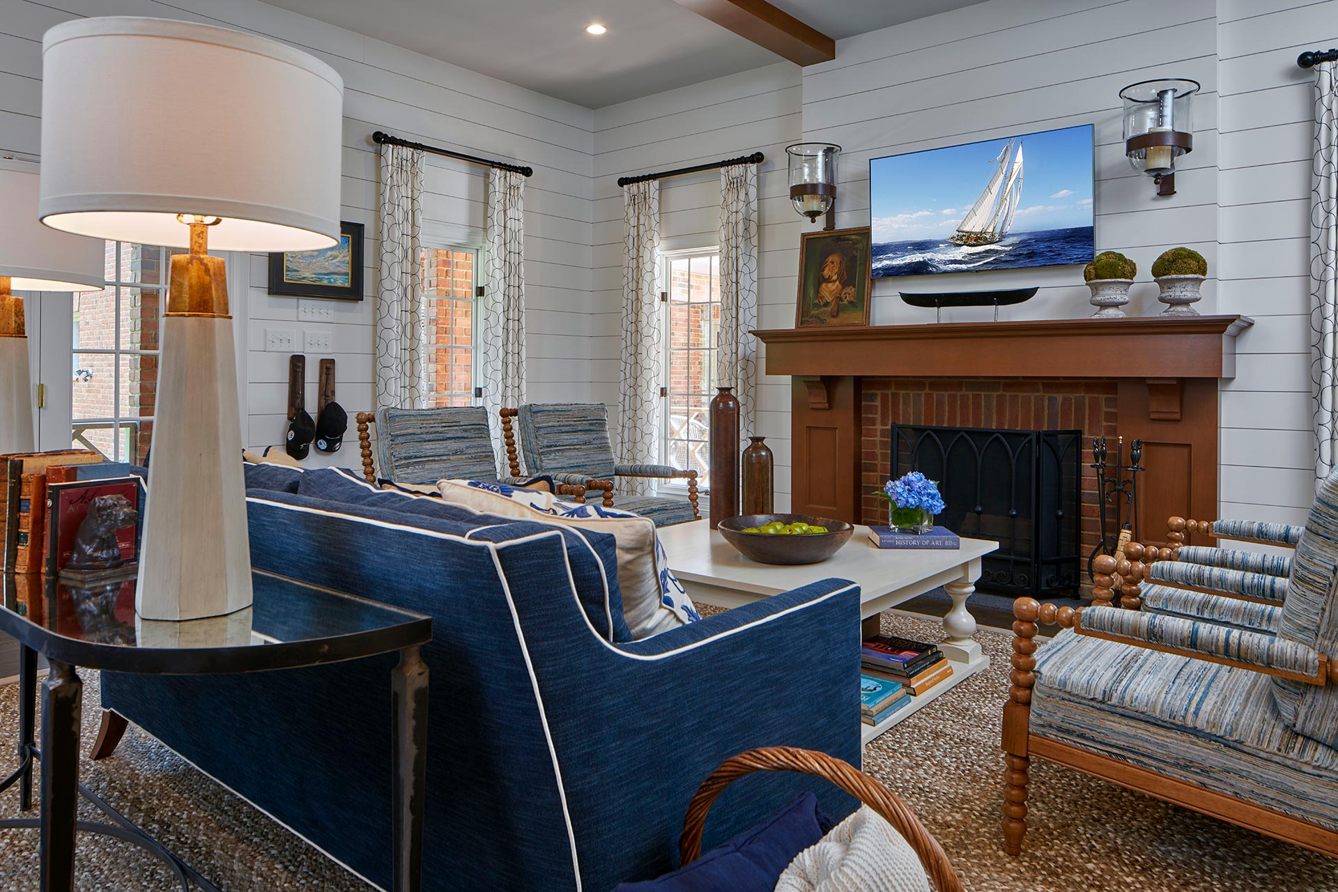 custom living room interior design