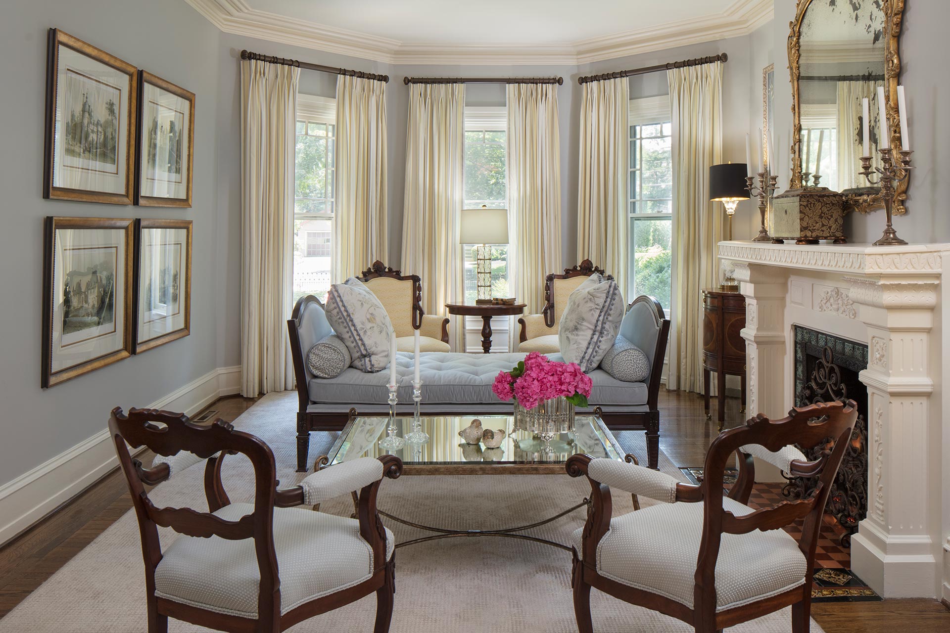 custom living room interior design